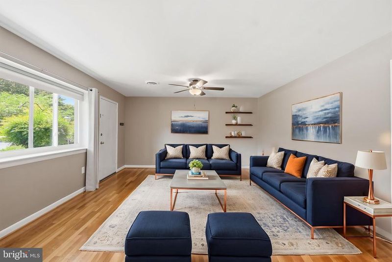 5003 Sentinel Dr #22, Bethesda, MD 20816