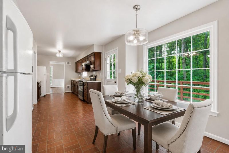 7619 Huntmaster Ln, Mclean, VA 22102