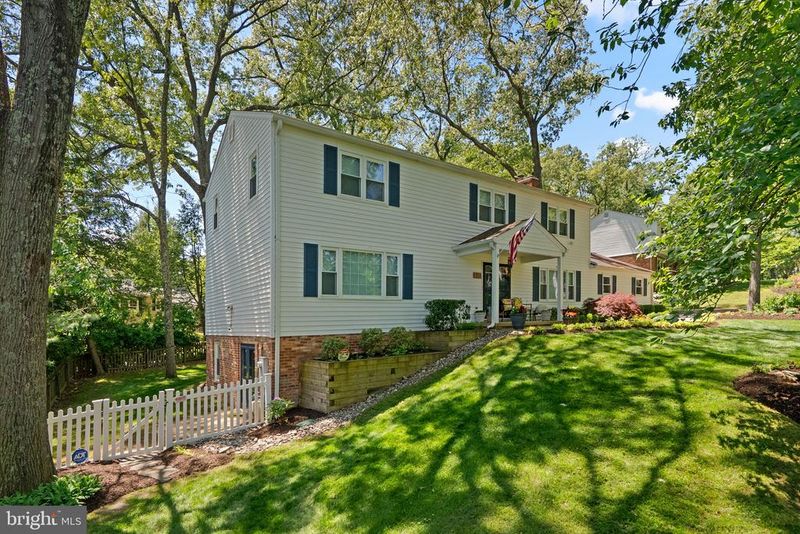 23 Saint Andrews Rd, Severna Park, MD 21146