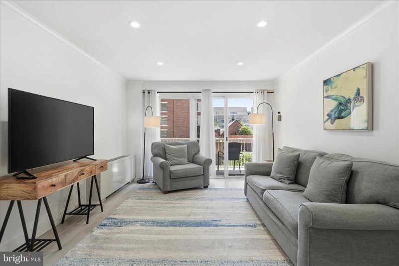 730 24th St NW #309, Washington, DC 20037
