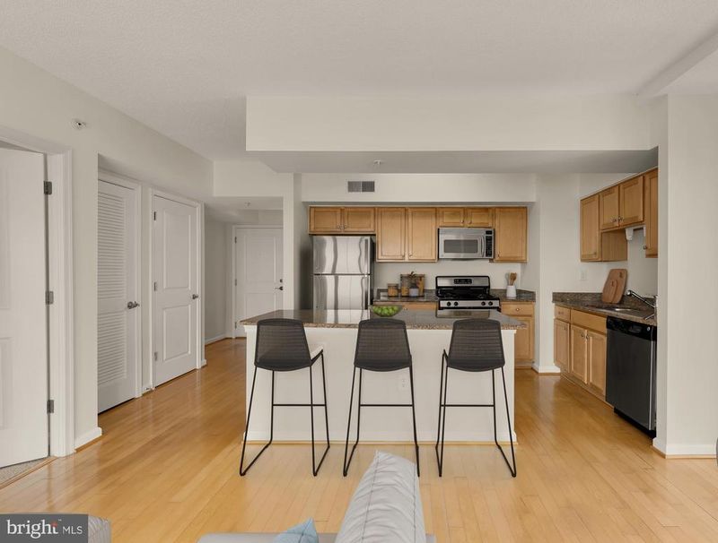 7915 Eastern Ave #1014, Silver Spring, MD 20910