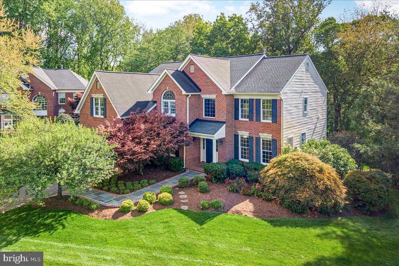 4 Deer Trail Ct, Gaithersburg, MD 20878