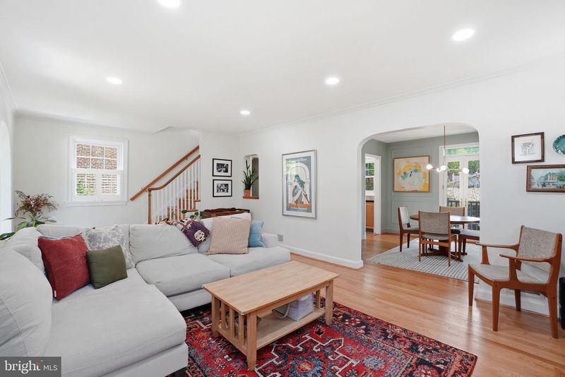 115 S Kensington St, Arlington, VA 22204