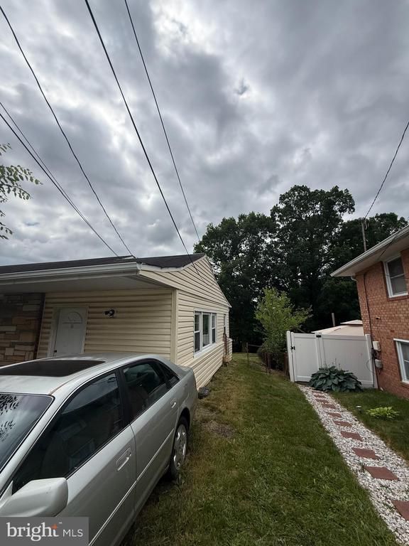 3413 Dunnington Rd, Beltsville, MD 20705