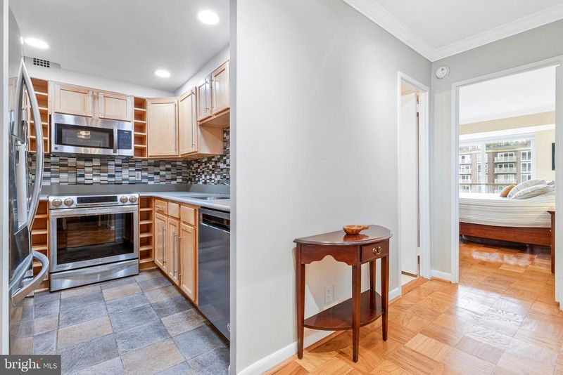 560 N St SW #708N, Washington, DC 20024