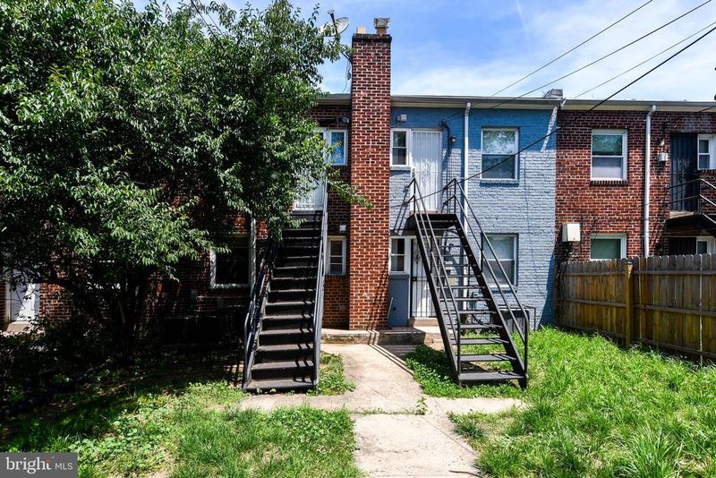 1729 Gales Pl NE, Washington, DC 20002