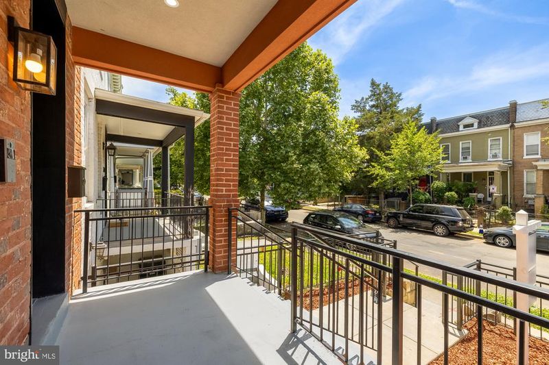1128 Morse St NE #1, Washington, DC 20002