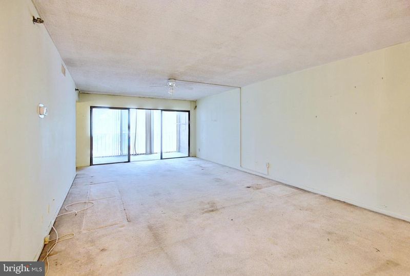 9200 Edwards Way #212, Hyattsville, MD 20783
