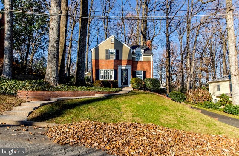1308 Tracy Pl, Falls Church, VA 22046