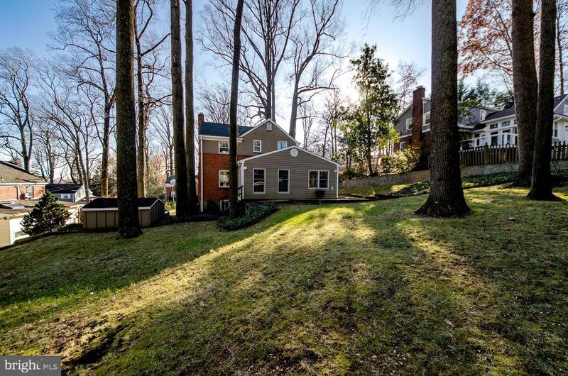 1308 Tracy Pl, Falls Church, VA 22046