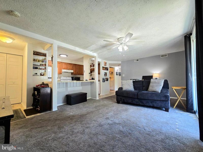 8034 Abbey Ct #F, Pasadena, MD 21122