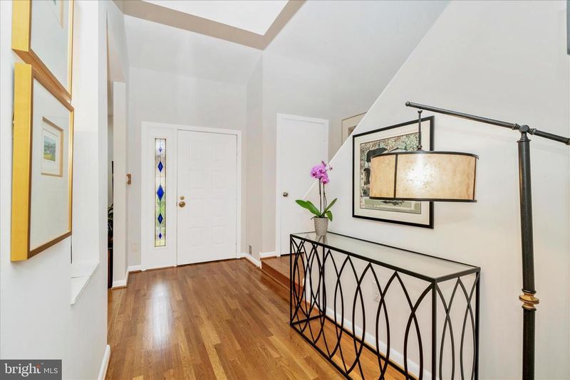 5253 Strathmore Ave, Kensington, MD 20895