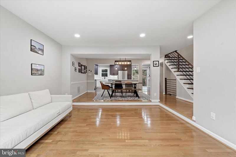11533 Pine Cone Ct, Reston, VA 20191
