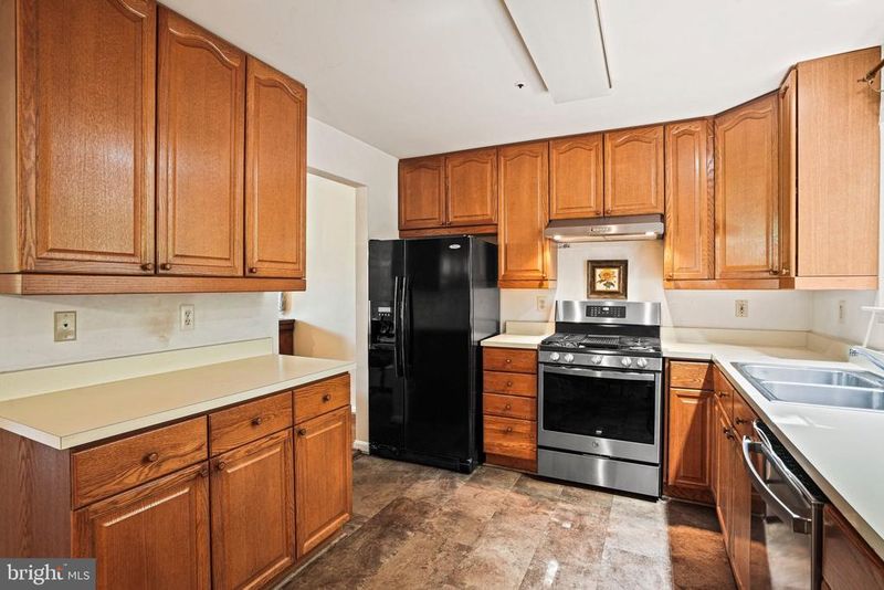 14024 Gullivers Trl, Bowie, MD 20720