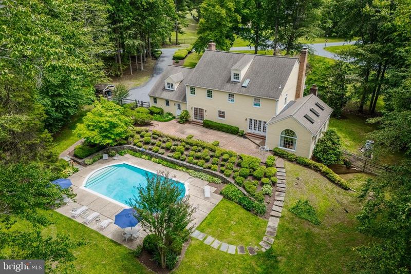 11300 Tara Rd, Potomac, MD 20854