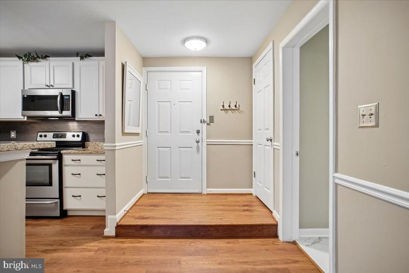 1100 Quaker Hill Dr #427, Alexandria, VA 22314