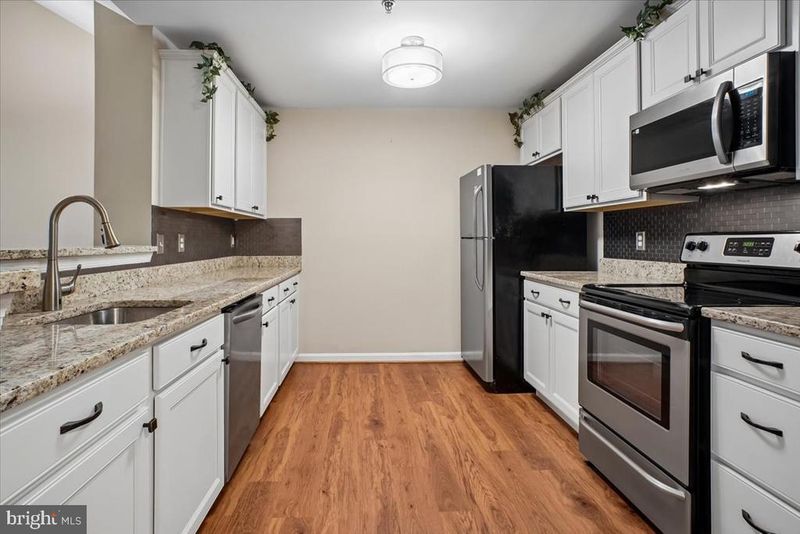 1100 Quaker Hill Dr #427, Alexandria, VA 22314