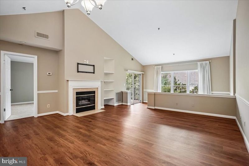1100 Quaker Hill Dr #427, Alexandria, VA 22314