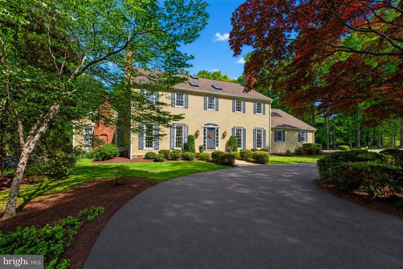 11300 Tara Rd, Potomac, MD 20854