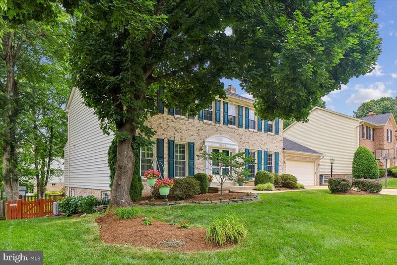 9804 Dansk Ct, Fairfax, VA 22032