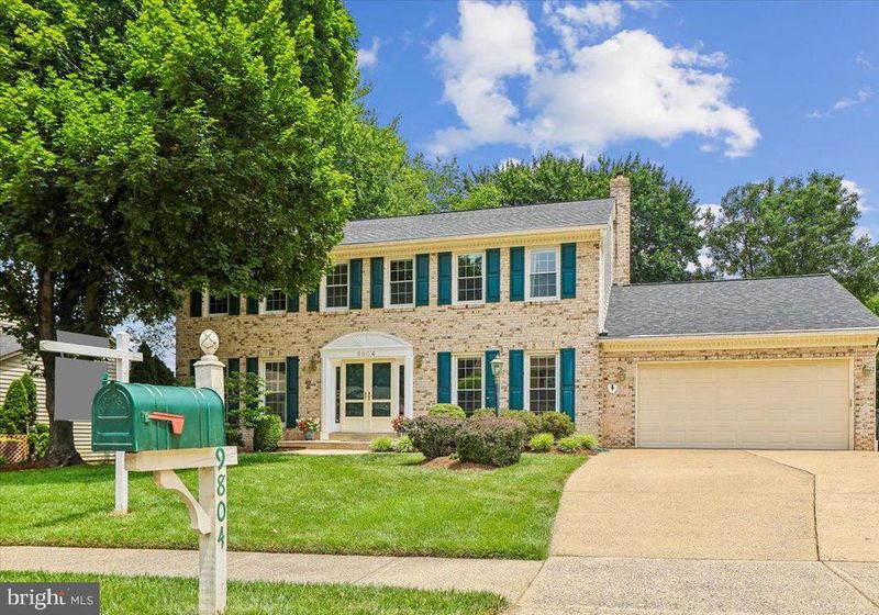 9804 Dansk Ct, Fairfax, VA 22032