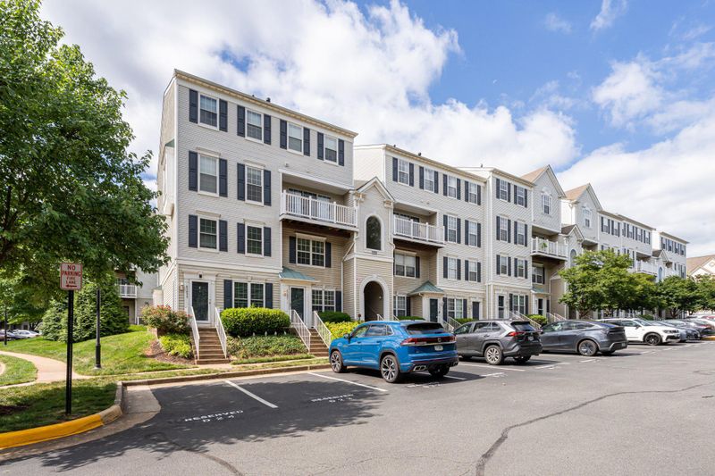 45497 Caboose Ter, Sterling, VA 20166