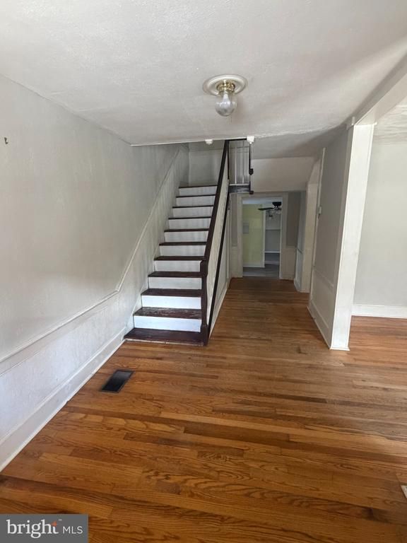 106 N Main St, Woodsboro, MD 21798
