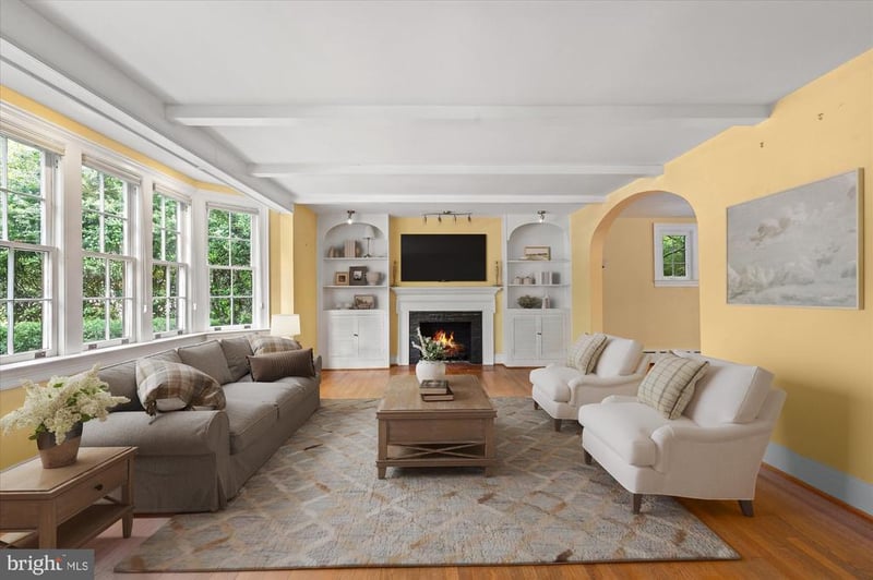 4613 Langdrum Ln, Chevy Chase, MD 20815