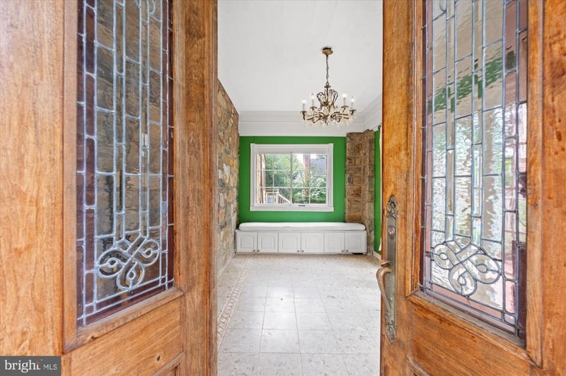 4613 Langdrum Ln, Chevy Chase, MD 20815