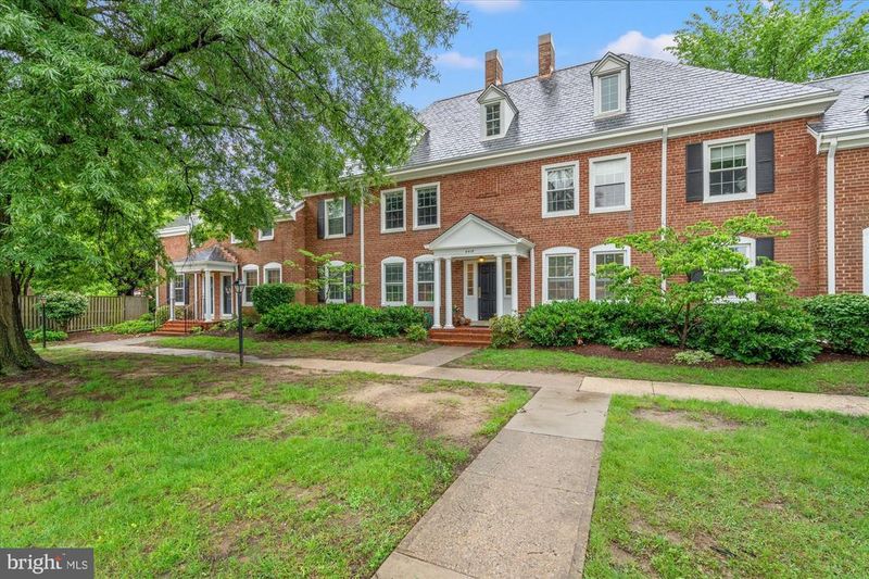 4416 34th St S #A2, Arlington, VA 22206