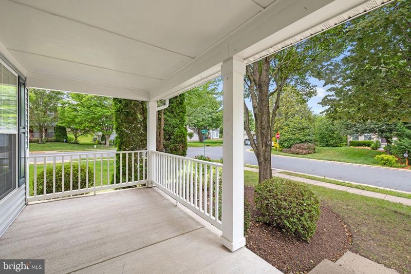 10245 Picturesque Ct, Nokesville, VA 20181