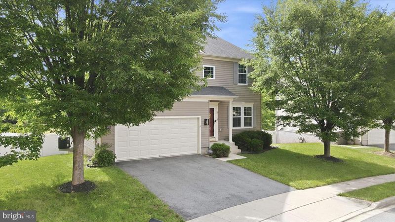 2113 Infantry Dr, Frederick, MD 21702