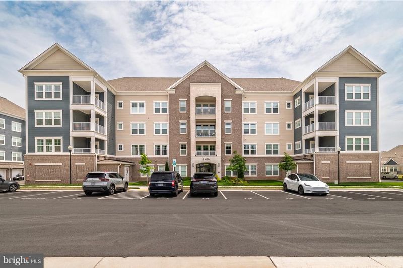 21630 Hawksbill High Cir #405, Sterling, VA 20164