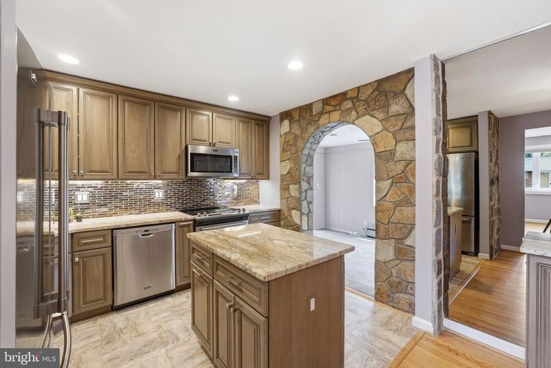 10713 Gregory St, Silver Spring, MD 20901