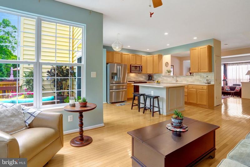 6138 Cinnamon Ct, Alexandria, VA 22310