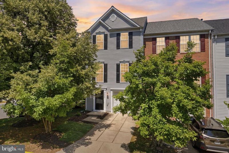 45602 Iron Horse Ter, Sterling, VA 20166