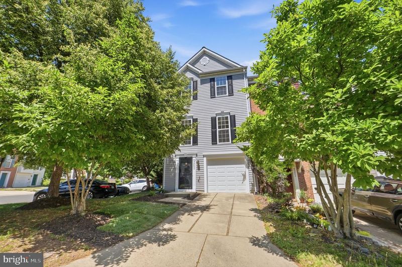 45602 Iron Horse Ter, Sterling, VA 20166