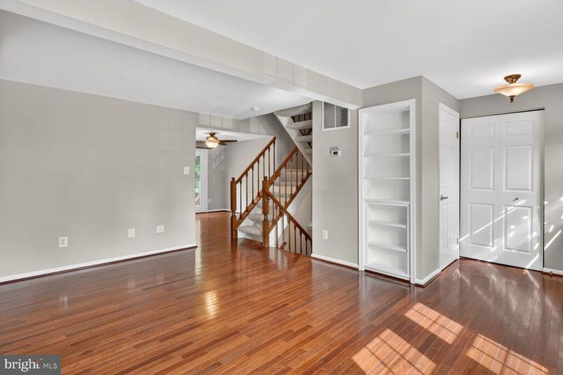 7590 Aspenpark Rd, Lorton, VA 22079