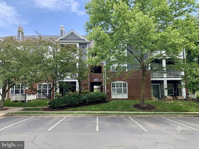 20311 Beechwood Ter #200, Ashburn, VA 20147