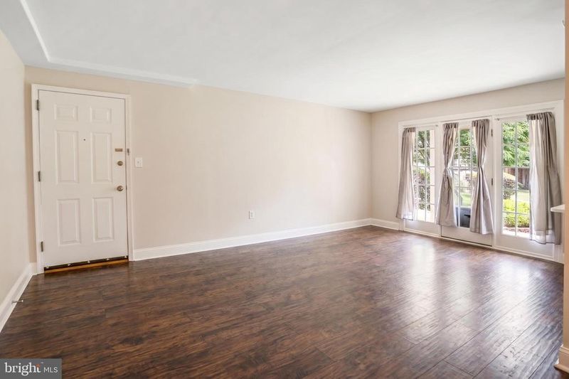 9495 Fairfax Blvd #103, Fairfax, VA 22031