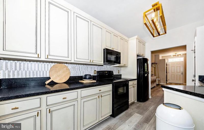 2250 Wetherburne Way, Frederick, MD 21702