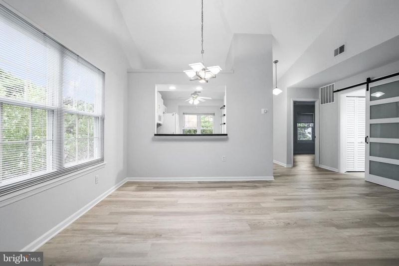 2839 Yarling Ct, Falls Church, VA 22042
