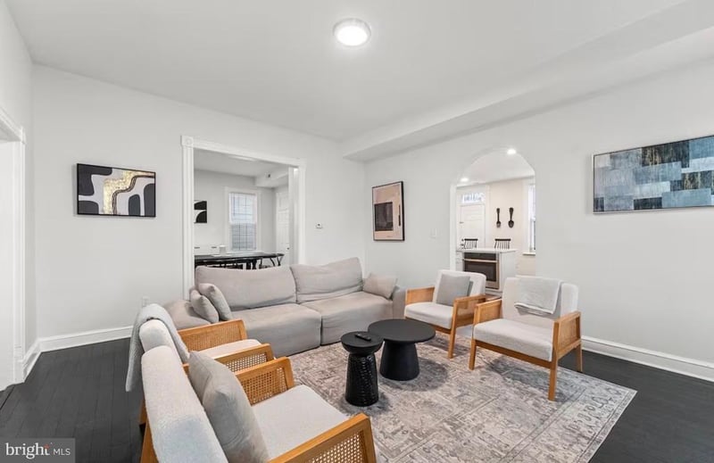 4201 East West Hw, Hyattsville, MD 20782
