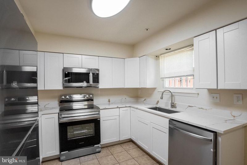 1739 Countrywood Ct, Landover, MD 20785