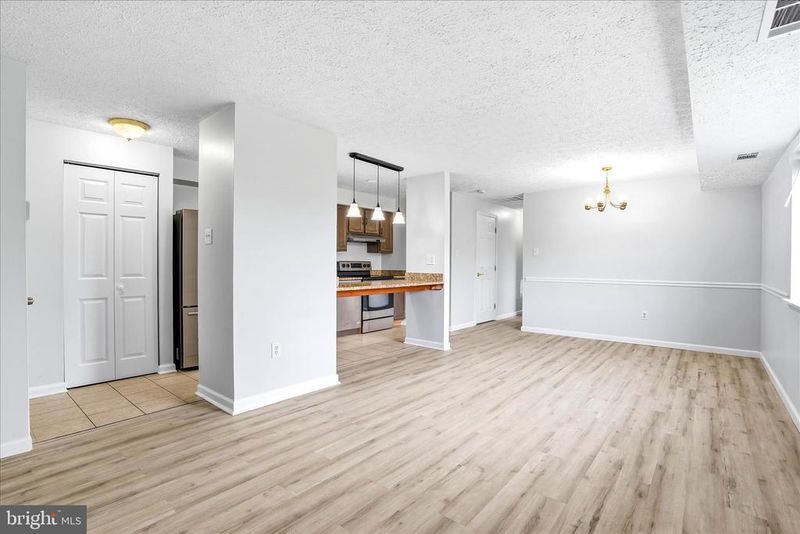 550 Heather Ridge Dr #7B, Frederick, MD 21702