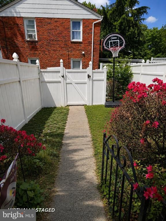 2402 Southern Ave SE, Washington, DC 20020