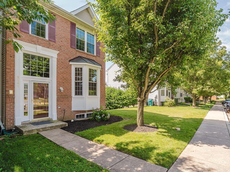 5141 Mclauren Ln, Frederick, MD 21703