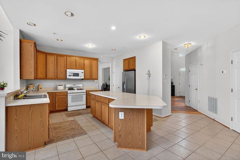 7305 Wellbrook Ct, Laurel, MD 20707