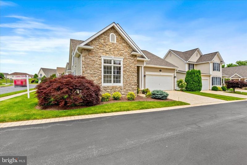 2 Derr Ln, Middletown, MD 21769