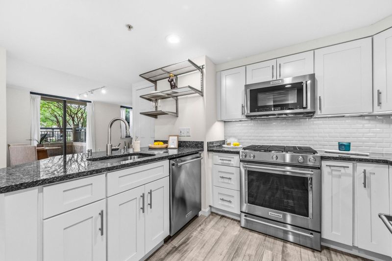 3830 9th St N #109W, Arlington, VA 22203